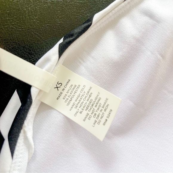 Gibson Latimer XS Bodysuit One Piece Bathing Suit Black White Front Opening Bow - Picture 10 of 10